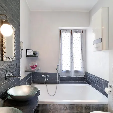 La Dimora Della Poesia Apartment *