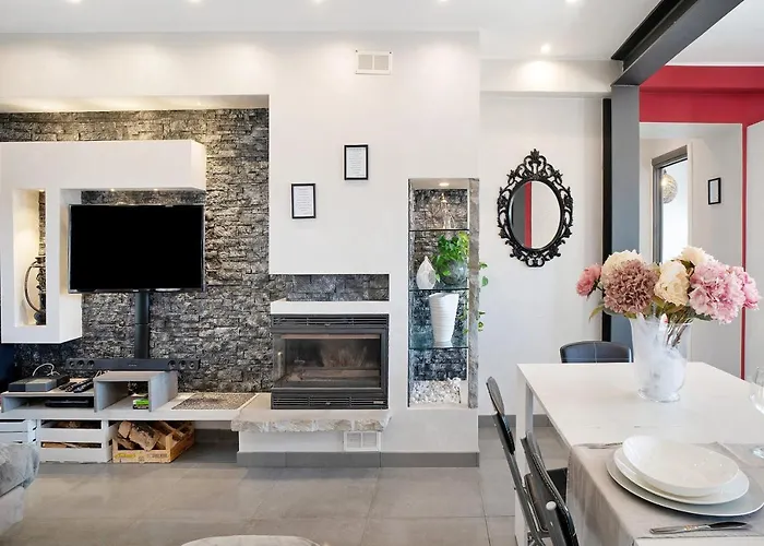 La Dimora Della Poesia *